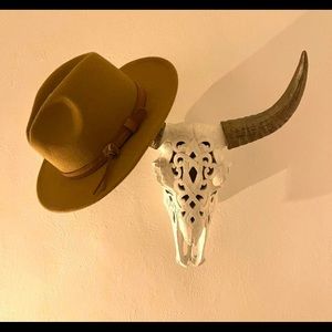 Camel felt brim hat